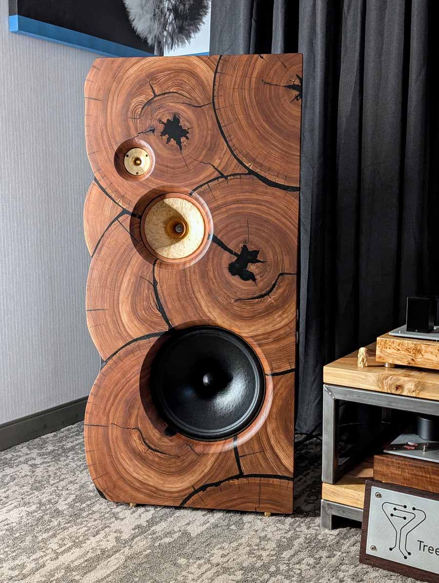Sexy stereo shot of the day: Treehaus Audiolab Field Coil Speakers.