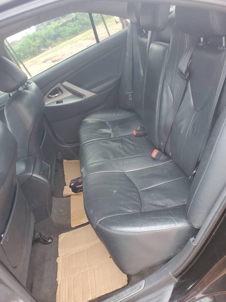 OkunolaOO's tweet photo. Toyota Camry 2010 for sale https://t.co/3qzkiZ7qOX