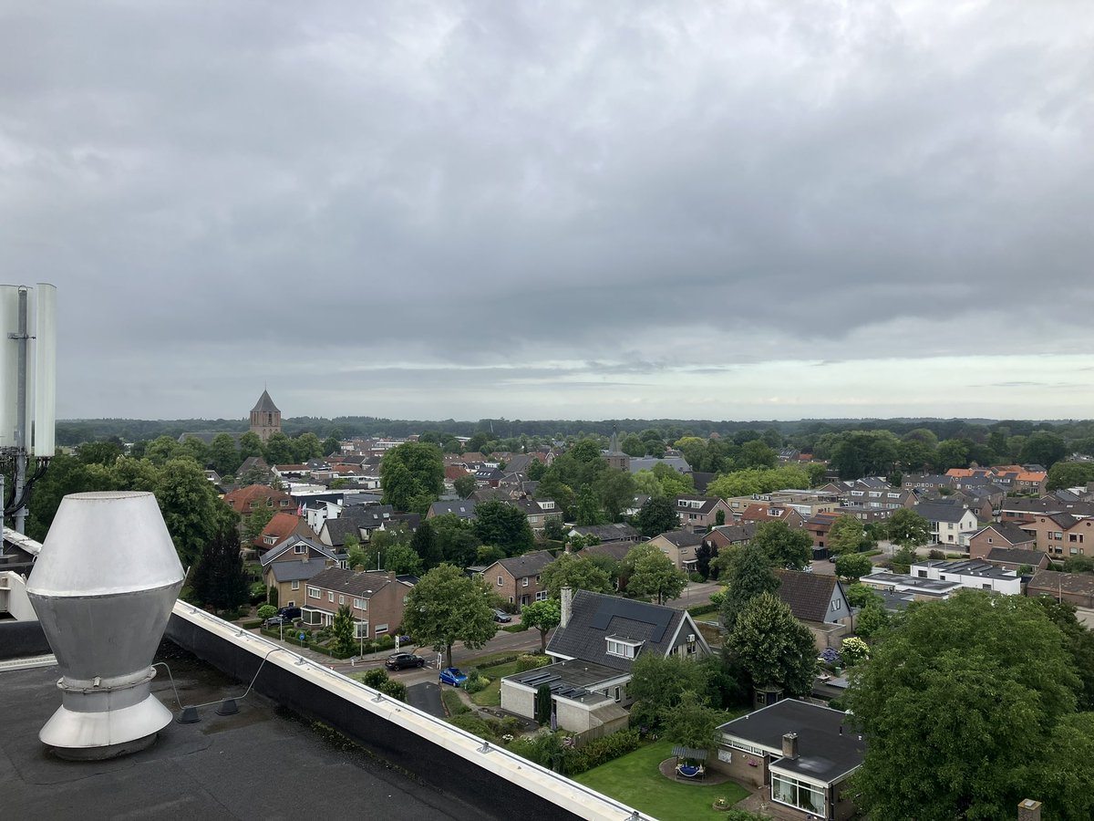 wiljow's tweet photo. Dag drie thuiswedstrijd en dus foto’s vanaf de “mölle van Feijen” voor hijsen delen kruimelaar #topbaan https://t.co/RagY9UvRit