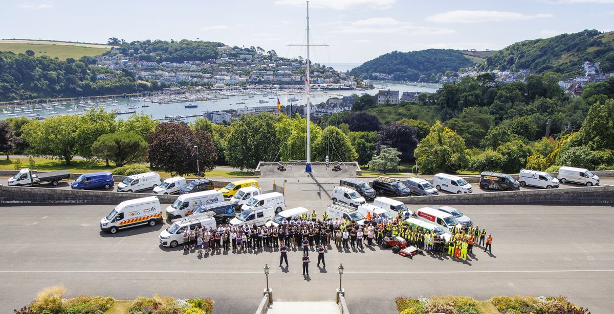 VIVODefence's tweet image. Wow – what a picture. We&apos;re sure you&apos;ll agree.

Commanding officers at the iconic Britannia Royal Naval College (BRNC), in Dartmouth, Devon, wanted to celebrate all the contracting companies that work there and all that they do to keep the UK’s premier naval academy running. 🏃‍♀️…