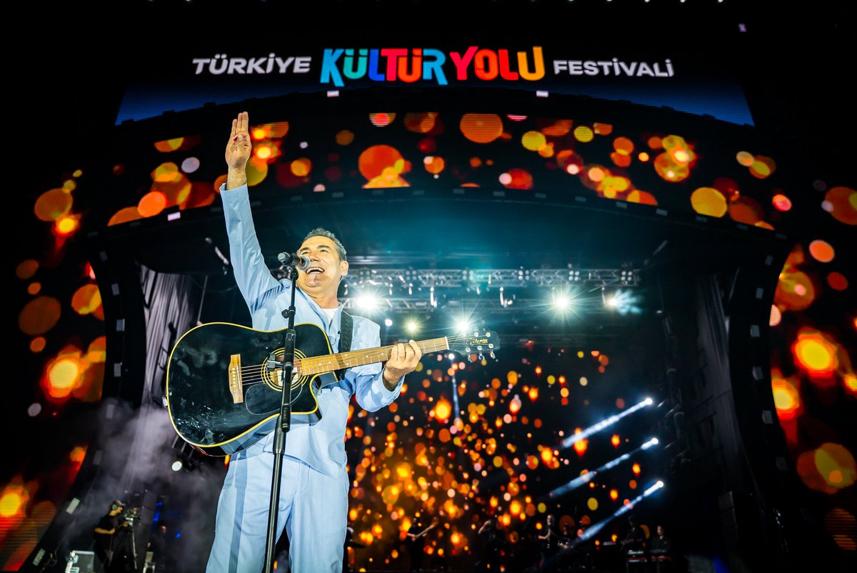 BURSA’DA FERHAT GÖÇER FIRTINASI ESTİ #bursakültüryolu temizmagazin.com/gundem/bursada…