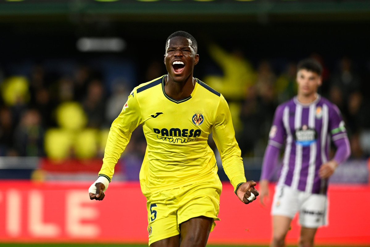 ElBobble's tweet image. Everton are now set to sign Villarreal striker Thierno Barry with the 22 year old completing a club medical on Merseyside 馃數