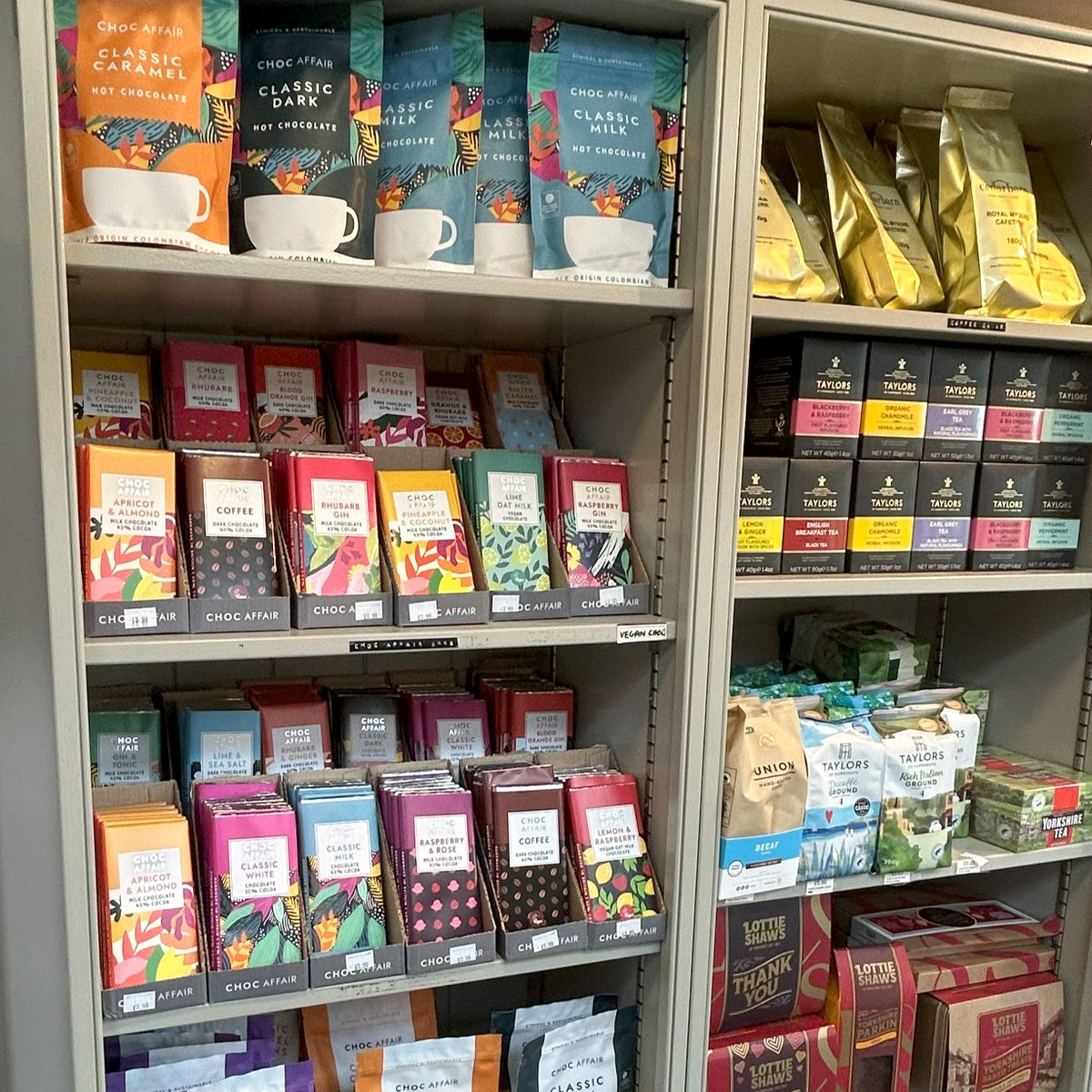 We've got lots of lovely gift items in the Farm Shop that would make great Thank You presents for teachers 🎁

Pop in and have a browse - we're open until 5 pm 🕔

#EndOfTermGifts #TeacherGiftsPickering #CedarbarnGifts #ThankYouGifts #CedarbarnFarmShop #GiftInspirationPickering