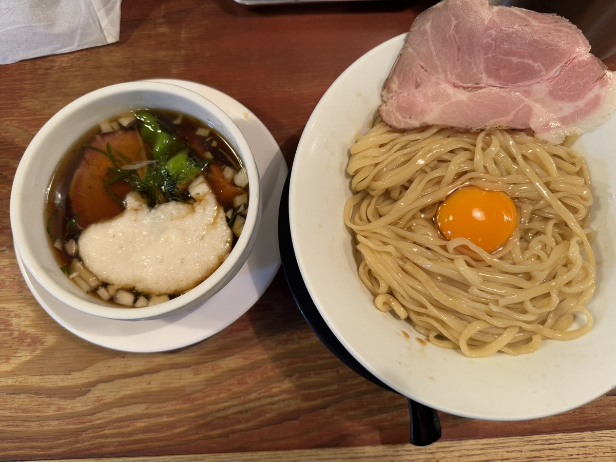 UK6UberEATS's tweet photo. 冷やし最高でしたありがとうございます #頑固麺 https://t.co/2k6AMIrTpt