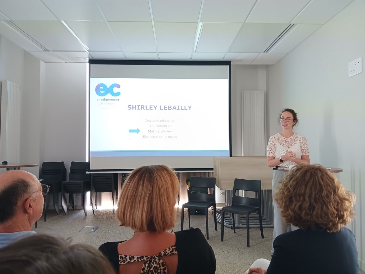 DDEC_35's tweet photo. Hier, nous avons célébré le départ de :
- Shirley LEBAILLY, Chargée de mission 2d
- Hervé JUGEAU, référent de secteur 1d
- Michel PELLÉ, Directeur diocésain
 
Nous tenons à leur exprimer notre gratitude pour leur engagement au sein de l’Enseignement catholique  d'Ille-et-Vilaine. https://t.co/VP2njW2QC4