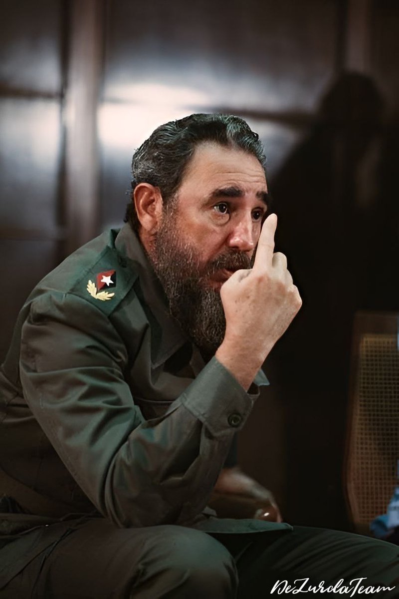 "...hoy más que nunca, ser ejemplo... ser el primero en el combate, sea en el campo de las ideas o en el campo de las armas".
#FidelVive