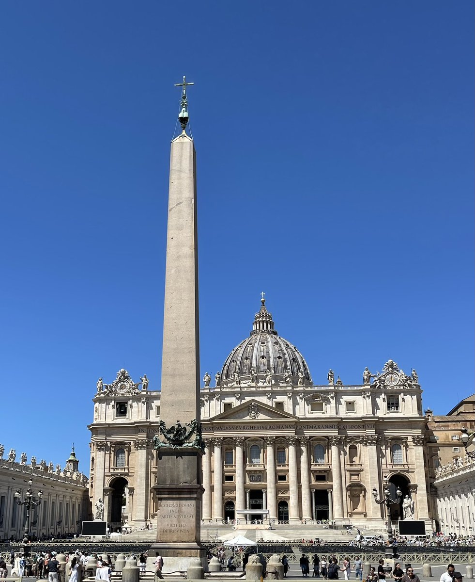 Nigelgd1's tweet image. Eternal City hosts #Ukraine️ Recovery Conference. An opportunity for excellent and illuminating discussion with @ChrisTrott, our Ambassador to the Holy See.