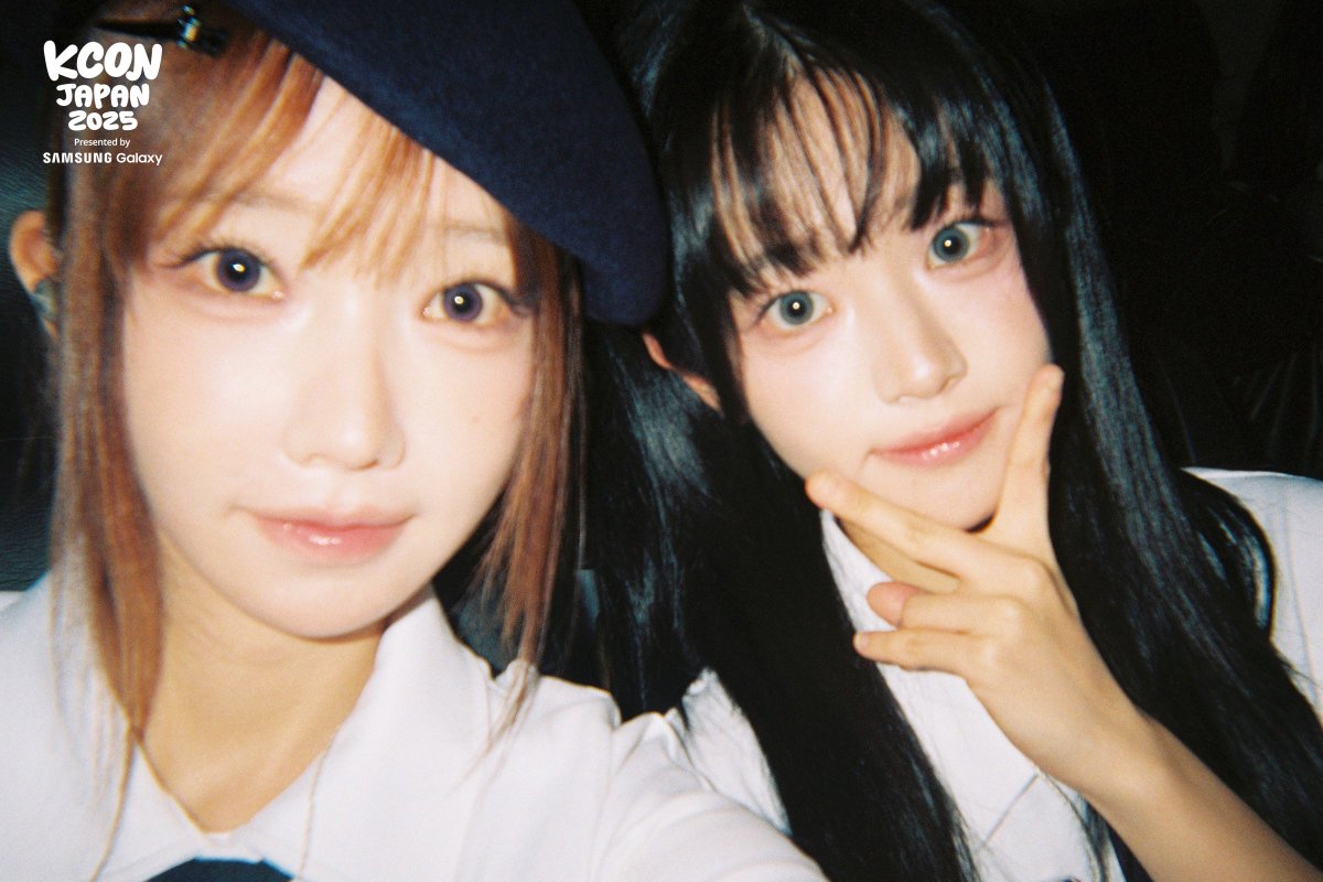 kconjapan's tweet photo. [#KCONJAPAN2025] FILM CAMERA BEHIND PHOTO 📸

#QWER

photo by. @official_QWER

-
KCON JAPAN 2025
MAY 9-11
Makuhari Messe

Let's #KCON https://t.co/eFLfXroS9v