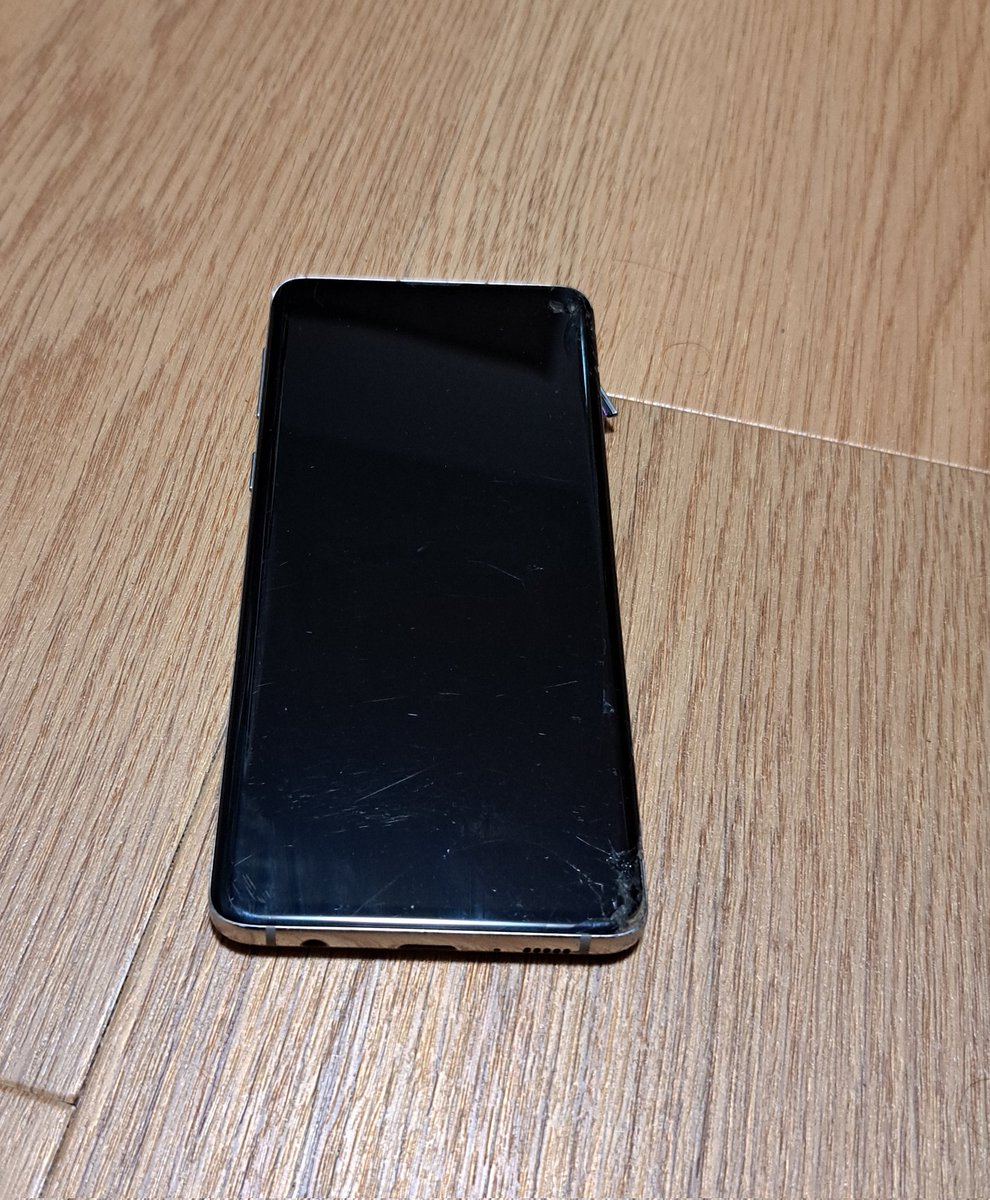 mutuharutomo's tweet image. 2019年11月から5年半以上も頑張ってくれました✨

会場で沢山良い写真を撮ってくれました📸

今まで本当にありがとうございました😢

#GalaxyS10
#初めてのスマホ
#ajpw