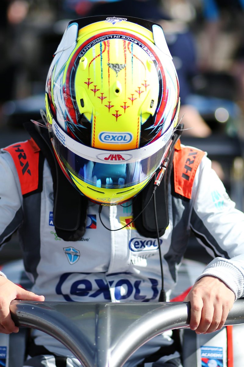 Great to welcome <a href="/officialrowancp/">Rowan Campbell-Pilling</a> to #VulcanXH558 earlier this year! Competing in FIA F4 with 21 trophies in 30 races in his first season, he's on track for F1.
Back on the podium at Silverstone last weekend with an epic new helmet😍
📷: Jakob Ebrey
🔗
linkedin.com/feed/update/ur…