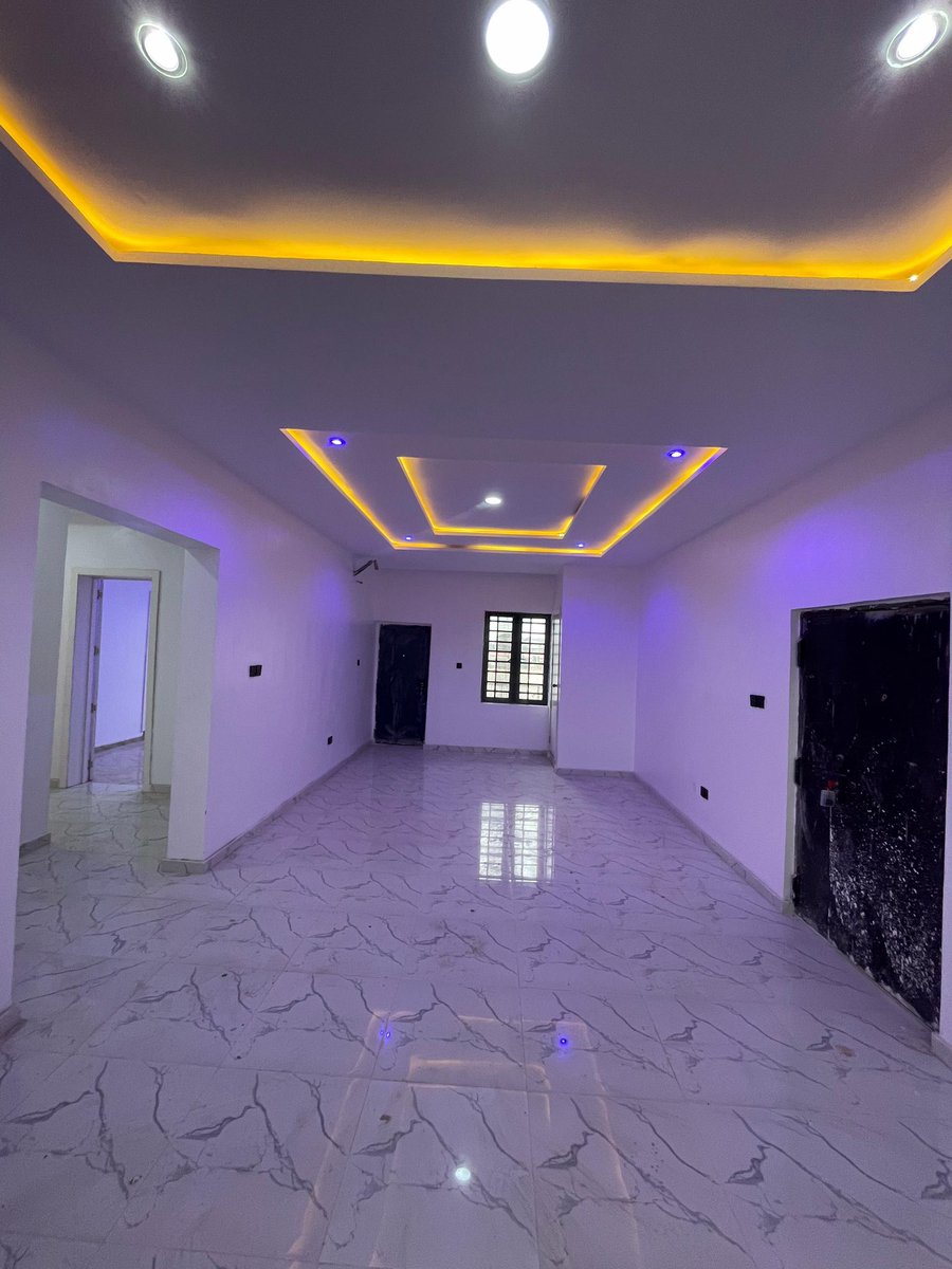 Crayjoe_'s tweet image. Our recent development “Gratias 1 Apartment” is now at its final stage of completion!
Description: 7 units of 3 bedroom apartments
Price: N180M
Location: Allen, Ikeja
Features: ensuite rooms, spacious interiors, modern fittings, and a secure environment