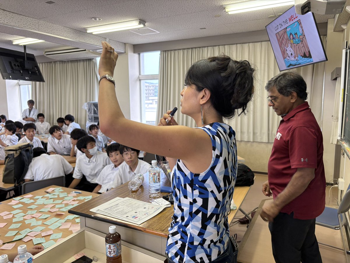 🇺🇸アメリカからMIT研究員のお二人をお招きして、岡山操山中学・高等学校で特別講座を開催。有志だったのに100名近くの中学生が集まって最高の熱気とうねり。終了後も講師陣に質問攻め。Sozan, Sooo crazy!来てくれたみんな、ありがとうございました！また必ず行きます！