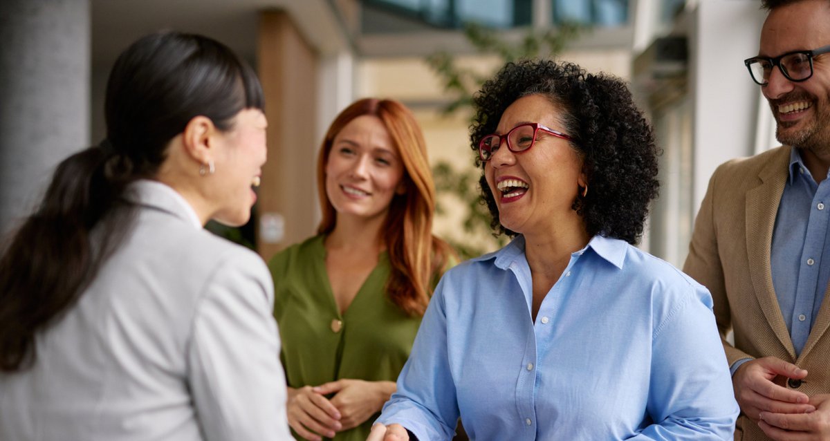 sgSMU's tweet image. How do you build a network that opens doors?
SGSMUMIM student Adya Rastogi shares how purposeful #networking — from intentional intros to thoughtful follow-ups — has shaped her postgraduate journey.
Start connecting with purpose.
brnw.ch/21wU0ui
#CareerDevelopment