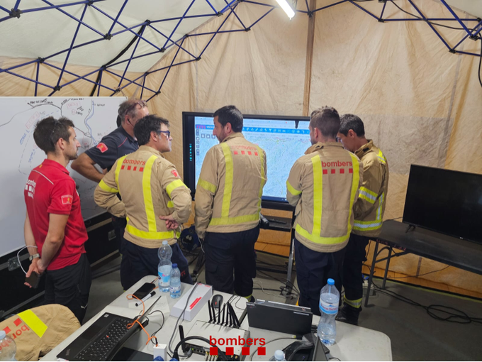 🔥 L'#IFPaüls està estabilitzat en un 90%.

🚒 Tot i el desconfinament, eviteu desplaçaments innecessaris a la zona per deixar treballar els <a href="/bomberscat/">Bombers</a> i cossos de seguretat. gen.cat/3TZDSqT

#AlertaCat #INFOCAT
