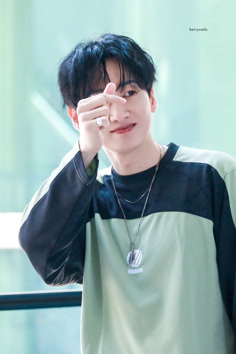 250709 컬투쇼 출근

<a href="/AllRiseSilver/">Dalnim</a> 
#은혁 #이혁재 #EUNHYUK #ウニョク
<a href="/SJ_DnE_official/">SUPER JUNIOR-D&E official</a>
#슈퍼주니어DnE #SuperJuniorDnE