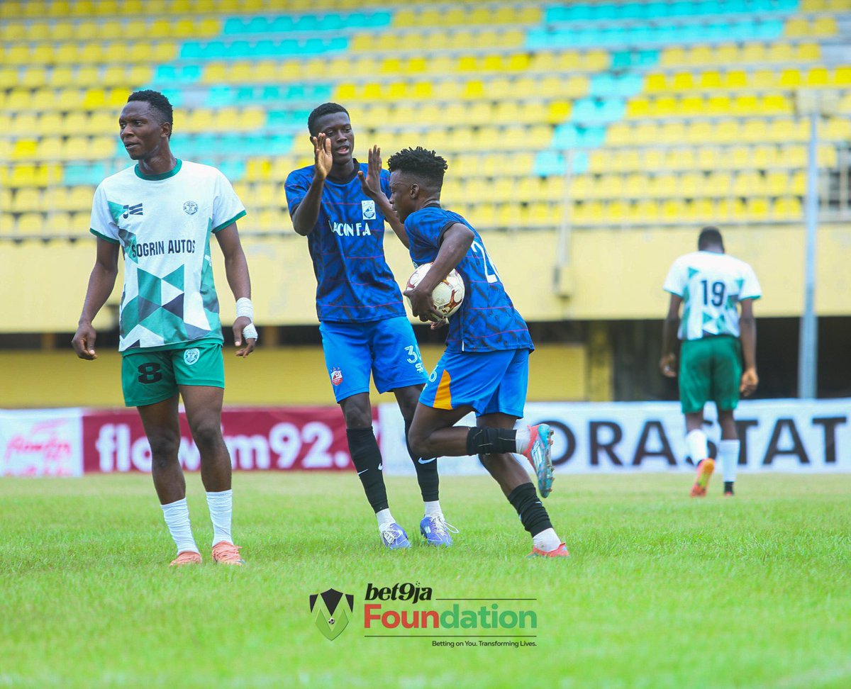 AMAPROOfficial's tweet photo. Adelowo Pelumi after scoring the opener. 
“Give me ball, I wan score more goals”. 

Watch the game live here 
👇👇👇👇👇

https://t.co/LMbKoZmU7F

#AMAPRO2025 #Eyeball #Bet9jaFoundation #Darajeph https://t.co/xZVnGqb3YK