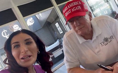 Two- Time Pulitzer Prize Winner Labels Laura Loomer Trump’s ‘De Facto National Security Adviser’
Both of them are ugly human beings!!!
msn.com/en-us/news/pol…