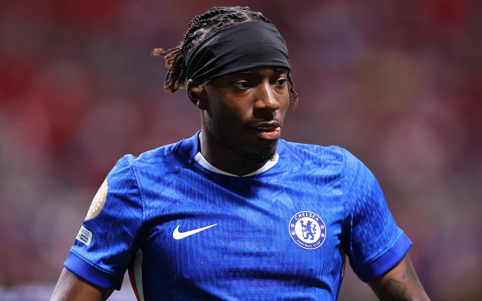 قاعد يومين ساكت وأكيد لاحظتوا ، عشان لو إتكلمت كنت شتمت أكبر رأس بالإدارة !!!

صفقة جيوكيريس متوقفة على ٥ مليون (أتوقع نخلصها بالآخر)

وتاركها وتريد تفتح محادثات مع تشيلسي لمادويكي وأتمنى ما تتغابى وتدفع طلبهم !!!

وحتى صفقة موسكيرا متوقفة ... LOL يا إدارة بناء المشاريع 🙂🙂