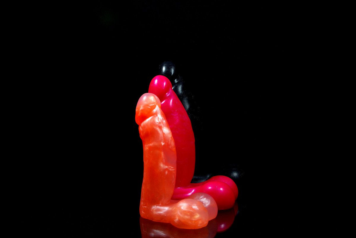 Looking for a more realistic toy? We've got our Nathan Knight! 🛡🗡
With natural shapes, a little curvy, why not give in to temptation? 😉
Available in all sizes and firmnesses!