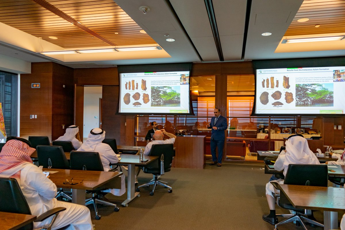 SgsOrgSa's tweet photo. ضمن مبادرات الشراكة والتعاون العلمي بين #هيئة_المساحة_الجيولوجية_السعودية 
وجامعة الملك عبدالله للعلوم والتقنية @KAUST_NewsAR تم عقد ورشة عمل مشتركة بين الجانبين بعنوان مستقبل الاستكشاف المعدني في البحر الاحمر وساحله، بهدف تعزيز المعرفة وتبادل الأفكار والمستجدات ذات العلاقة. https://t.co/CyYP3wt1eq