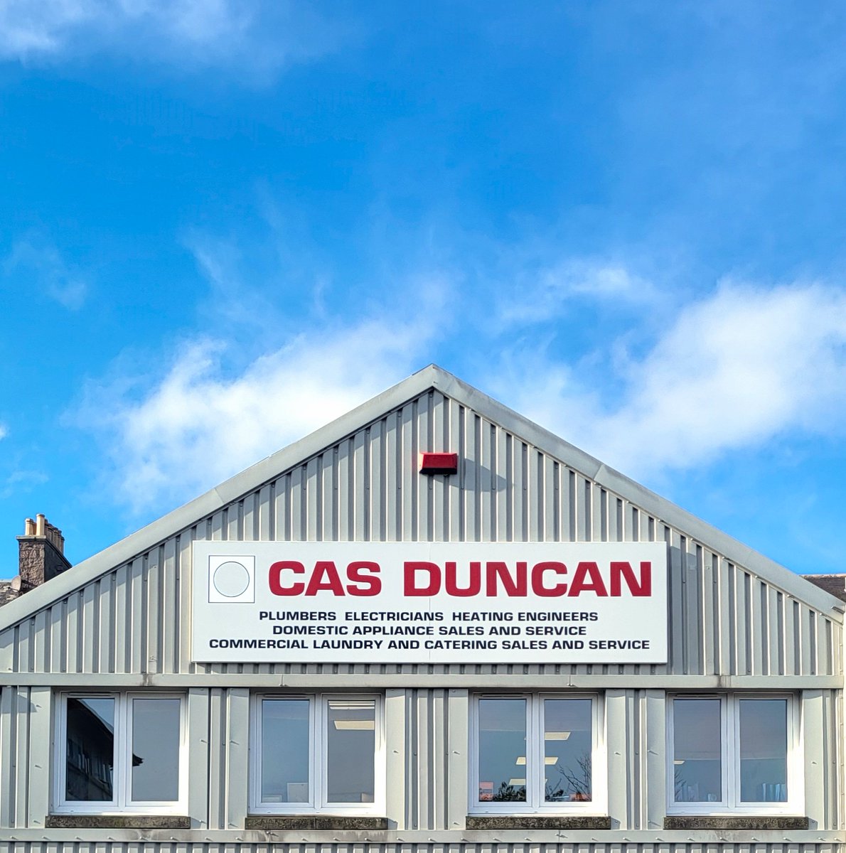 CASDuncan1's tweet photo. 🌞 Summer is the Perfect Time for Boiler Servicing! 🌞

With the sun shining, ensure your boiler is ready for winter. Regular servicing keeps your system efficient and prevents breakdowns!

📞 Call 01224 210000 or email mail@casduncan.co.uk to schedule your service today! https://t.co/y8TRgmXoIt