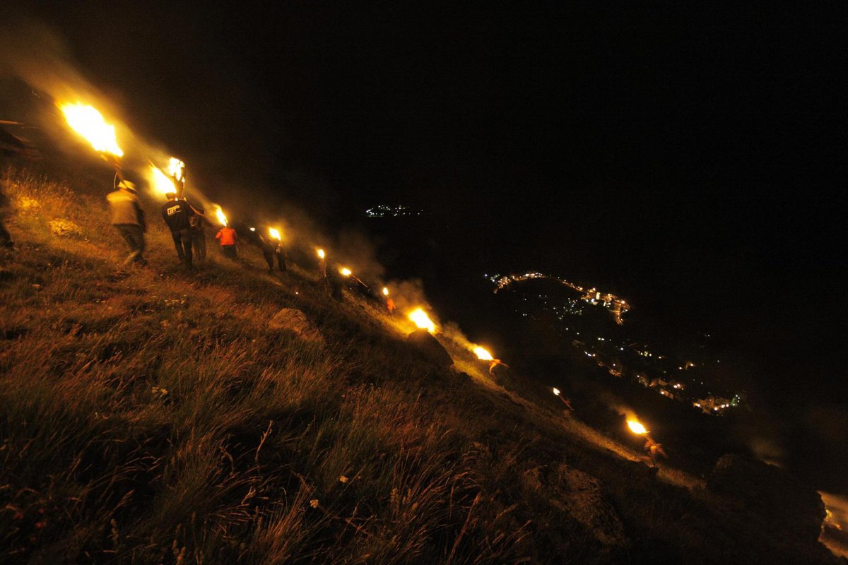Càtedra Pirineus (@catedrapirineus) on Twitter photo 🔥 Aquest dissabte, dia 18 de juliol, continuen les celebracions fallaires a Taüll!
🏞️ vallboi.cat/ca/ruta/faro-d…
<a href="/cultura_cat/">Cultura</a> <a href="/DiputacioLleida/">Diputació de Lleida</a> <a href="/SOMPirineu/">SOMPirineu - IDAPA</a> <a href="/Prometheus_pctf/">Prometheus - Falles Pirineus</a> 🔥 Aquest dissabte, dia 18 de juliol, continuen les celebracions fallaires a Taüll!
🏞️ vallboi.cat/ca/ruta/faro-d…
<a href="/cultura_cat/">Cultura</a> <a href="/DiputacioLleida/">Diputació de Lleida</a> <a href="/SOMPirineu/">SOMPirineu - IDAPA</a> <a href="/Prometheus_pctf/">Prometheus - Falles Pirineus</a>