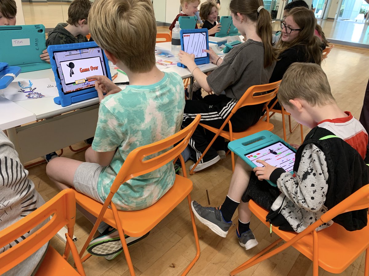 Cinemagic's tweet image. #TBT to our past Cinemagic Dublin workshops! Spend your summer learning new skills - browse and book our series of workshops today at Cinemagic.org.uk/latest-events/

#Cinemagic #Dublin #CreativityUnlocked #Summer