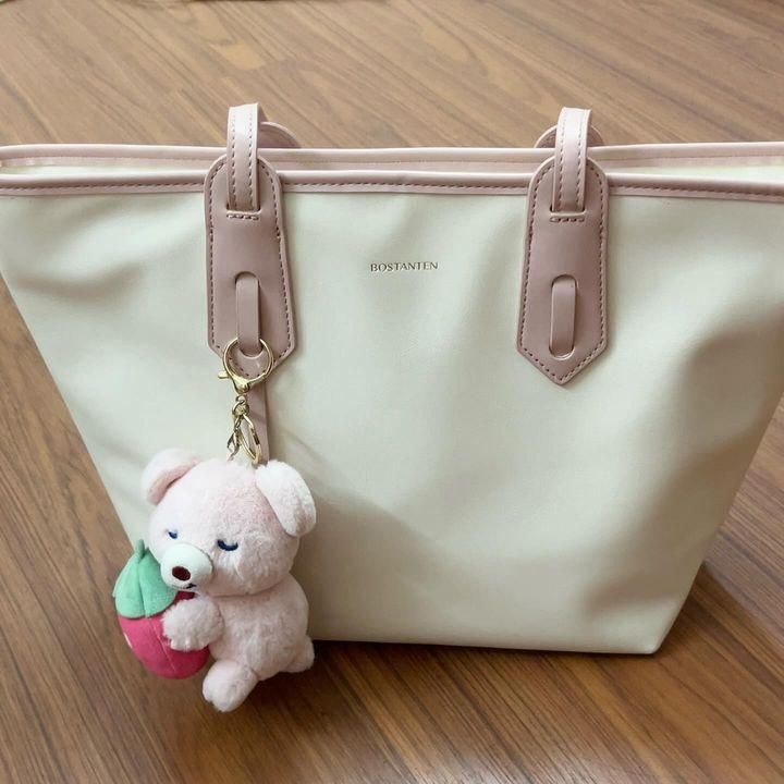 peachyjasmne's tweet photo. Rekomendasi totebag aesthetic yang muat banyak &amp; siap nemenin kamu ke mana pun 💼✨
#Totebag #Taswanita #fashiontwt #racunshopee #zonauang

A thread https://t.co/ierzq8YwMX