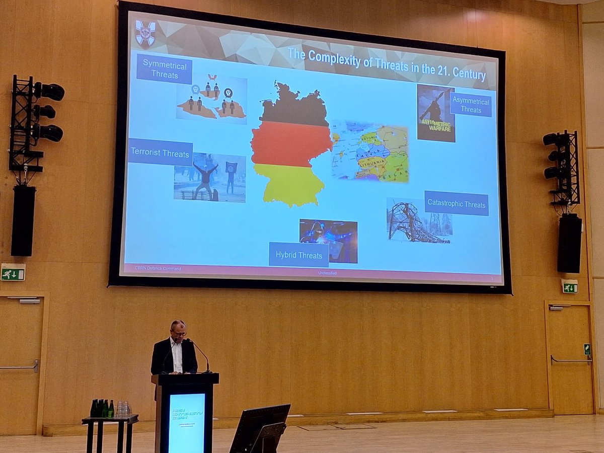 In der letzten Juni-Woche durfte ich das ABC-Abwehrkommando der Bundeswehr auf der internationalen Sicherheitskonferenz „CBRNe Convergence Europe: High Intensity CBRN” vertreten. Die Veranstaltung fand in Posen statt und hat 240 internationale Teilnehmerinnen und Teilnehmer aus