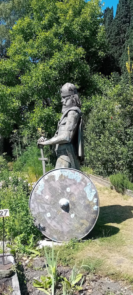 “Ælfred’s name shall live as long as Mankind shall respect the past”
- Shaftesbury Abbey
<a href="/ShaftesAbbey/">Shaftesbury Abbey</a>
