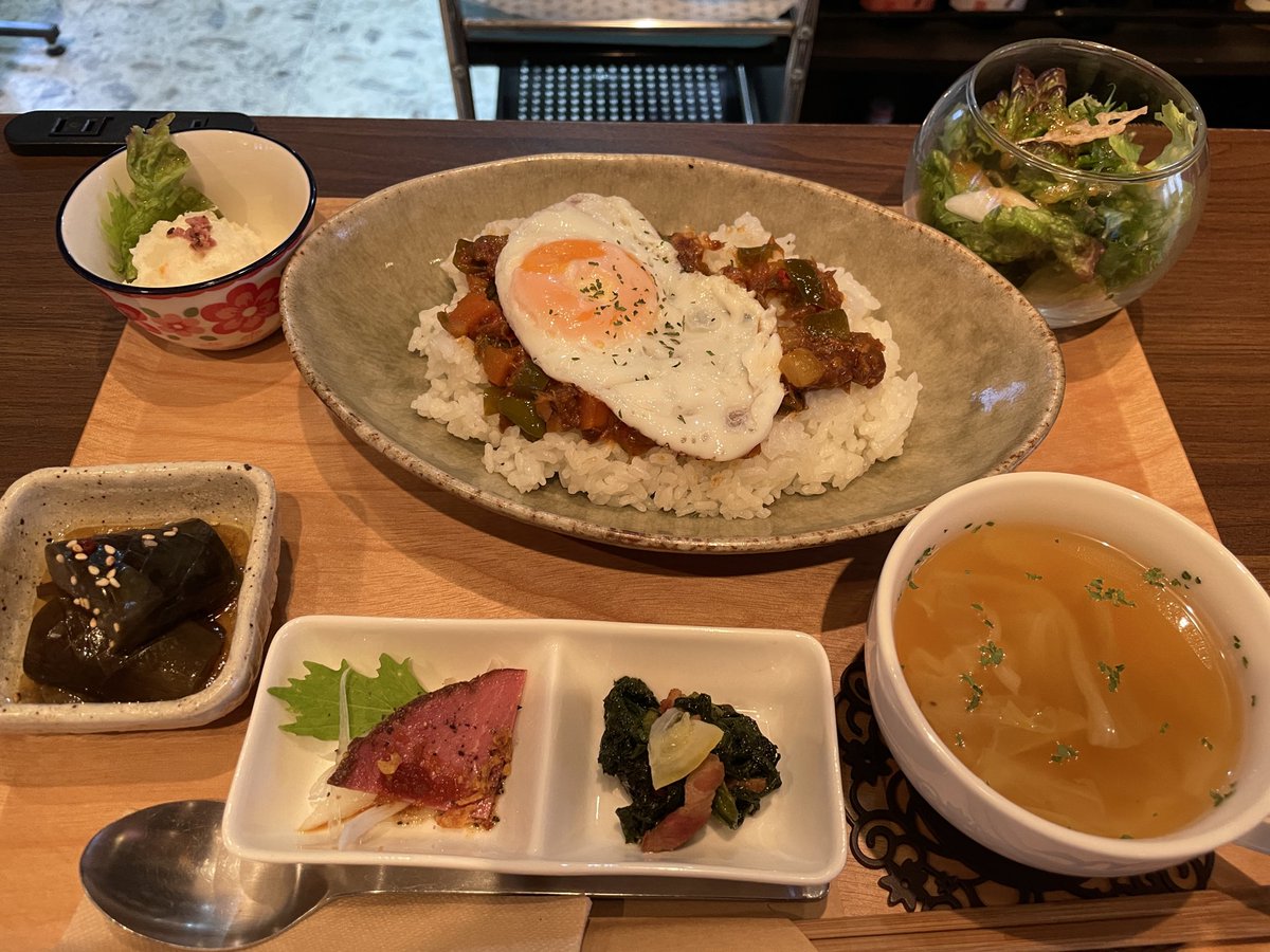 kzm93's tweet image. ごちそうさまでした（-人-）

#cafebar47
#bartime
#47でごはん