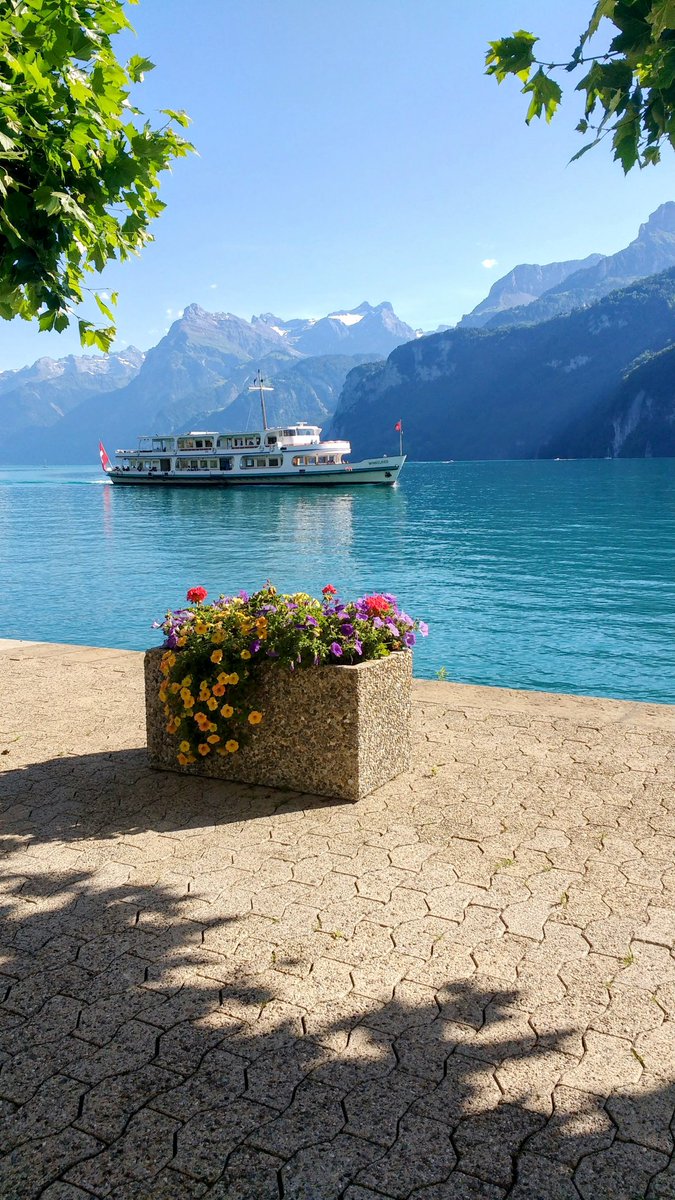 HikingSchweiz's tweet image. Four views of the vessel Winkelried during a walk along the waterfront in Brunnen, Switzerland 🇨🇭