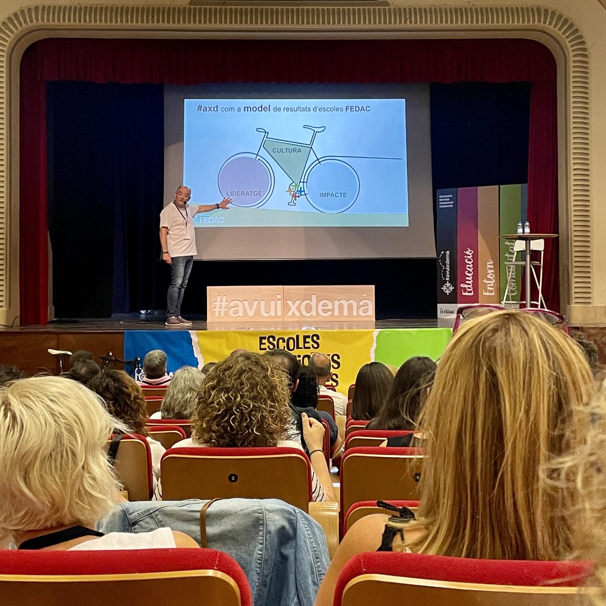 ariadnaplanas's tweet photo. El nostre propòsit és continuar generant un impacte transformador en els eixos  lideratge - cultura - impacte com a model de resultats d’@EscolesFEDAC 

#avuixdemà https://t.co/uYTYAZt0d4