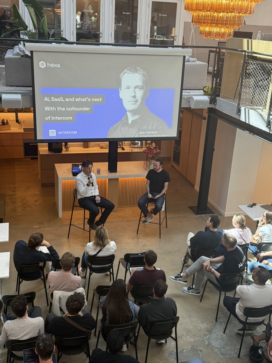 byAnhtho's tweet image. Europe tech is on 🔥🔥🔥
Amazing talk by @destraynor @intercom
at @joinhexa
« 2x: we expect employees to be at least twice as productive with AI »
« Why we decided to make Fin.ai work with Zendesk »
« We want Fin to be able to do hard work with « tasks » »