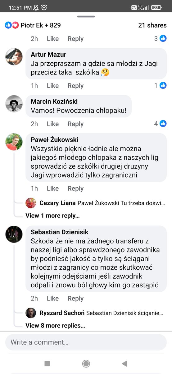 Jak odchodzili te wszystkie Sacki i inne Fadigi, to w komentarzach pisali że trzeba stadion rozbierać i gasić światło. Jak przychodzą, to źle bo "gdzie są młodzi". No kurwa ich wszystkich mać. Dasz takiemu sztabkę złota, to powie że on nie będzie dźwigać, sam sobie noś ciężary.