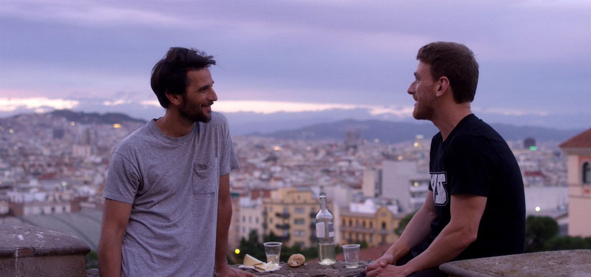 pink_originale's tweet photo. « Fin de siècle » À Barcelone, un Argentin vivant à New York et un Espagnol basé à Berlin commence une romance. L'un et l'autre ont le sentiment de déjà se connaître.
Stéphane's Blogs +1
Plus de détails sur https://t.co/9RGAhLQMW2
#BestOff #TÉLÉVISION #LGBTQI+ 💻 🏳️🌈 https://t.co/83lUaSUYH5