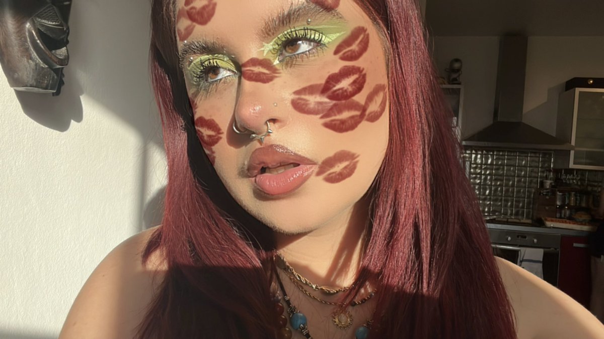 voilà jpeux flex mes yeux que au soleil sinon ils sont guez