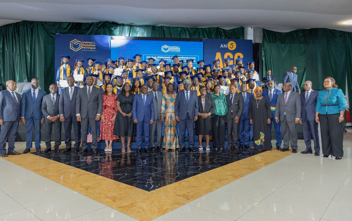 Primature Côte d'Ivoire (@primatureci) on Twitter photo A la graduation de la 4e promo de l'Institut de Formation Politique Amadou Gon Coulibaly (IFP-AGC), le PM <a href="/DrBeugreMambe/">Dr Beugré Mambé</a>, a engagé les jeunes aux valeurs de probité et d'abnégation au travail; des valeurs qu'incarnait feu AGC.
Plus d'infos : primature.ci/actualite/?pm=…
#PrimatureCI A la graduation de la 4e promo de l'Institut de Formation Politique Amadou Gon Coulibaly (IFP-AGC), le PM <a href="/DrBeugreMambe/">Dr Beugré Mambé</a>, a engagé les jeunes aux valeurs de probité et d'abnégation au travail; des valeurs qu'incarnait feu AGC.
Plus d'infos : primature.ci/actualite/?pm=…
#PrimatureCI