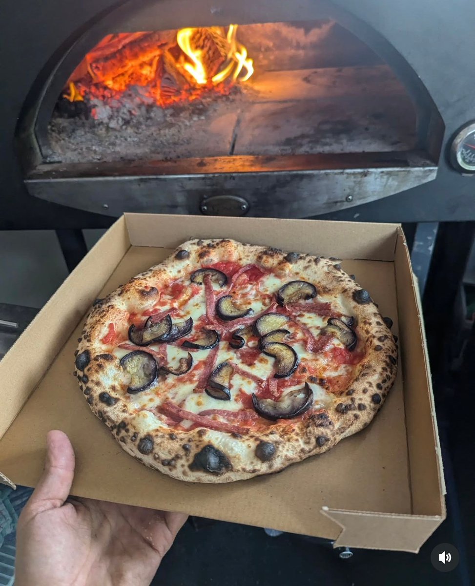 Dartford Living (@dartfordliving) on Twitter photo Here’s where you can find Amalfi Pizza this week:
WED <a href="/eastgateuk/">Eastgate</a> 4–9pm 
THU @thebridgecommunity 12–9pm
FRI @growlerstopkent 4–9:30pm 
SAT @centralparkdartford 12–6pm 
SAT @growlerstopkent 4–9:30pm 
SUN @centralparkdartford 11–6pm  
Text to pre-order: 07521320416 Here’s where you can find Amalfi Pizza this week:
WED <a href="/eastgateuk/">Eastgate</a> 4–9pm 
THU @thebridgecommunity 12–9pm
FRI @growlerstopkent 4–9:30pm 
SAT @centralparkdartford 12–6pm 
SAT @growlerstopkent 4–9:30pm 
SUN @centralparkdartford 11–6pm  
Text to pre-order: 07521320416