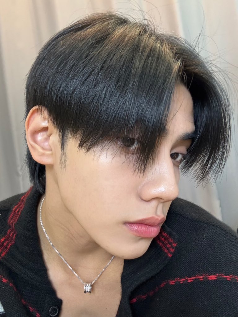 PEEMWASU_'s tweet image. แบ้วกำลังมาลอส
#PEEMWASU 
#BUS_BOSSINTHEBUILDING_MV