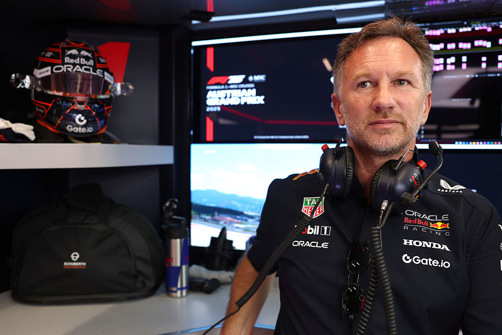 😳Christian Horner "no ha recibido una explicación" sobre su despido

➡️Martin Brundle ha revelado que ha hablado con él: "No le han explicado por qué lo habían despedido"

➡️Por el momento, el británico no se ha manifestado públicamente 

#F1