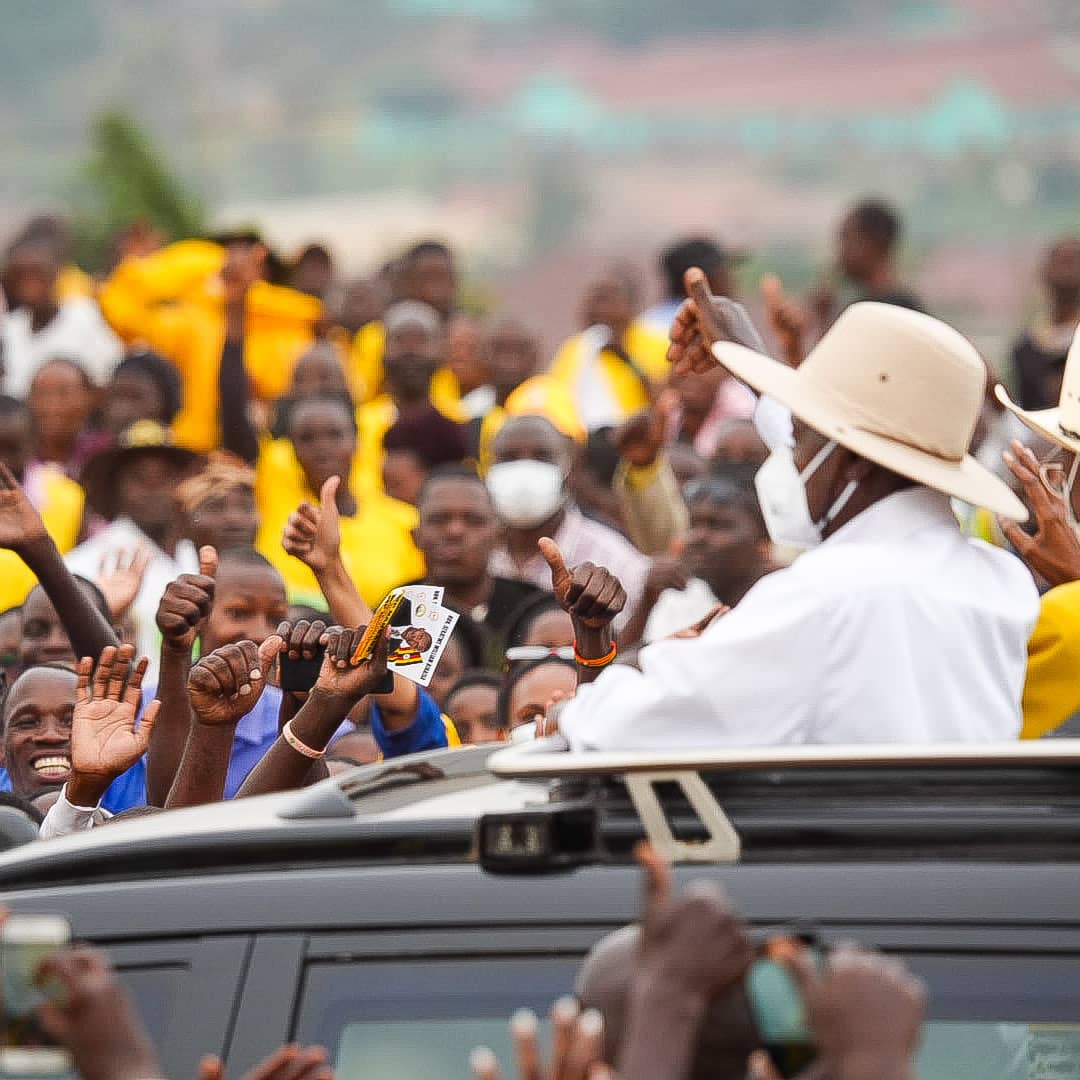 People of Greater Wakiso district, thank you for showing Mzee President Yoweri Museveni great love while on his PDM tour assessment in the area.
#planecrash #Temblor 
#วอลเลย์บอลหญิง #หลิงหลิงคอง 
#PDMChangingLives
#WhyUgStillNeedsM7 
#ProtestVoteUg2026