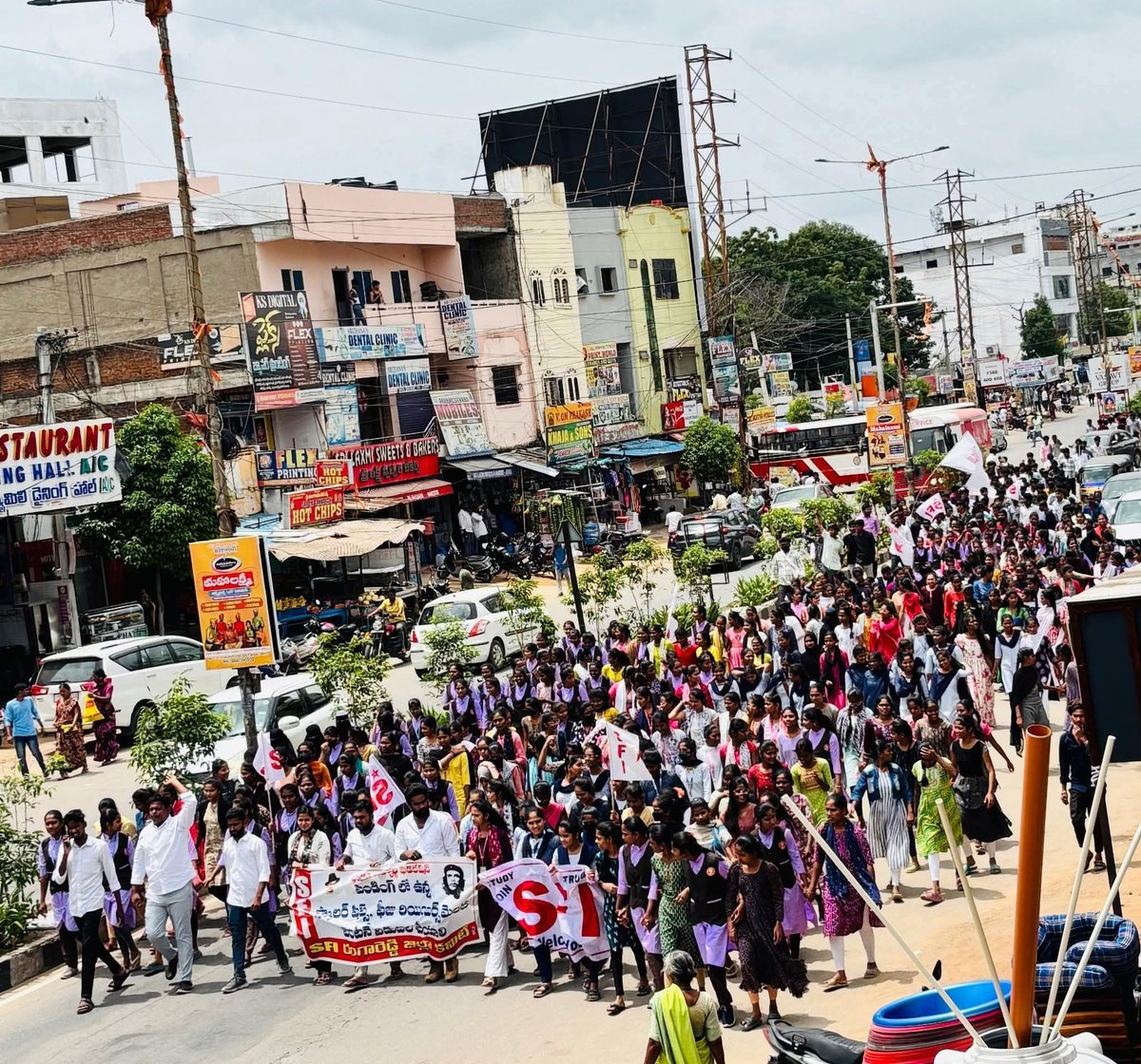 RANJITPAL123543's tweet photo. তেলেঙ্গানা।
#9thJulyGeneralStrike #StrikeHard https://t.co/mOA8pf86BL