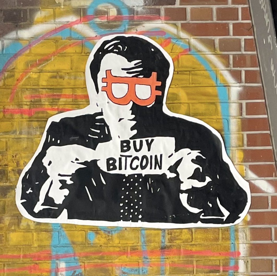 If Bitcoin hits $160K tomorrow…
What’s your first move? 👀

Like ❤️ if you'll HODL stronger
Retweet 🔁 if you'll Take some profits