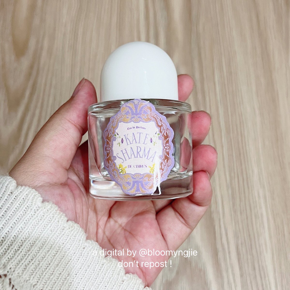 bloomyngjie's tweet photo. dipuji wangi dan ditanyain pakai parfum apa tuh bikin good mood banget ga sih 🫠💗 

okey kali ini aku mau share parfum2 favoriteku yang pasti bikin mood kalian on terus 🥰 mostly floral fresh fruity 🌸🫧🍋 #bloomyreview https://t.co/bpHpUf7xdH