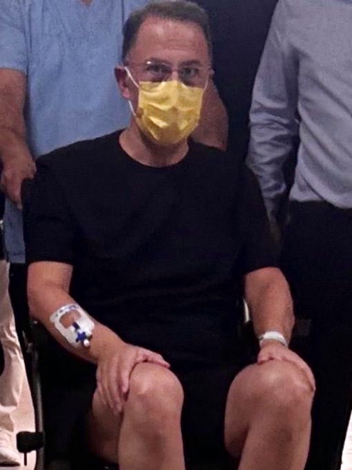 muratemir_dr's tweet photo. Hakkında suç isnadı dahi bulunmayan, lösemi geçmişi olan  Beylikdüzü Belediye Başkanımız Murat Çalık cezaevinde fenalaşarak hastaneye kaldırıldı.

Bir gecede hükümlülere af getiren siz; hüküm giymemiş, sağlığı tehdit altında olan Murat Çalık'a neden hala eziyet ediyorsunuz?

Adaletin neye dönüştüğünü görmek için daha ne olmasını bekliyorsunuz?

#MehmetMuratÇalıkSerbestBırakılsın
