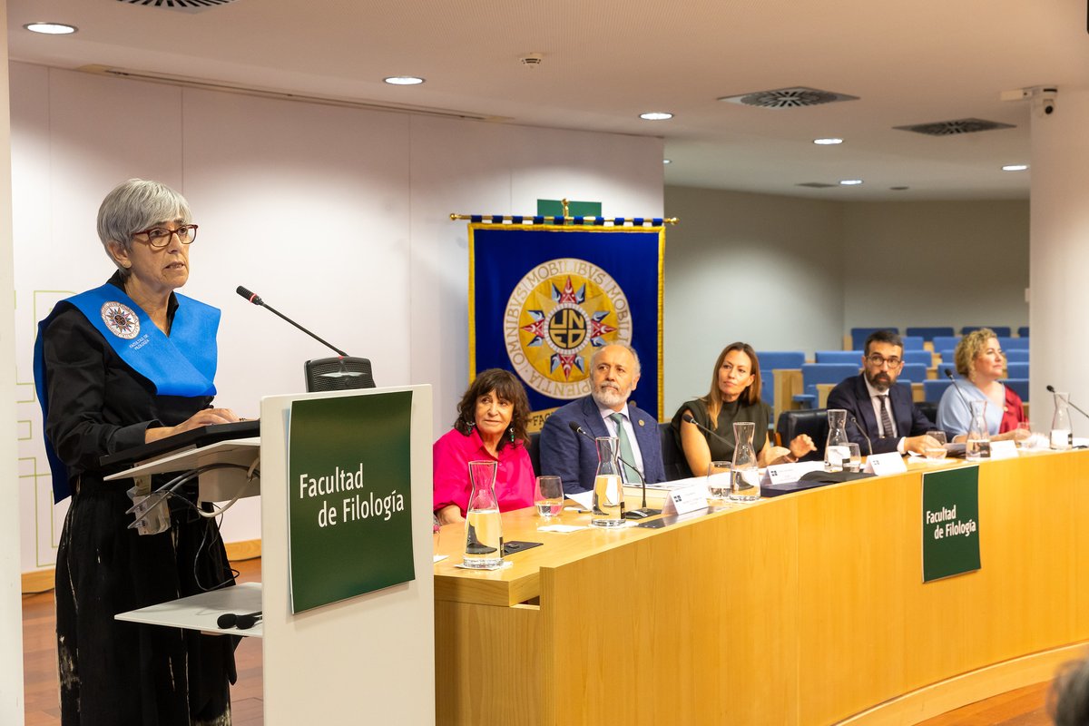 Un ejemplo de perseverancia: Miren Jaione (mejor expediente del Grado en Estudios Ingleses), excelencia académica a cualquier edad en la UNED
👉Noticia: uned.es/universidad/in…

<a href="/DelAlumFiloUNED/">Delegación de Alumnos Facultad Filología UNED</a> <a href="/DepExtranjeras/">Departamento de Filologías Extranjeras UNED</a> <a href="/uned_filologia/">UNED_Filología</a>