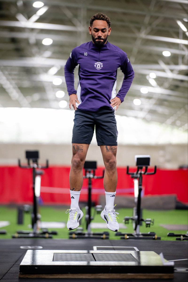 My no. 10 jumping to the title 😍😍🙏