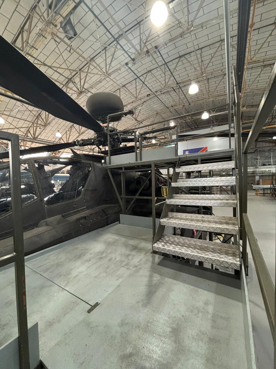 ChequerplateUK's tweet image. 🚁Providing a step up🚁
Our team recently visited a helicopter display where safety and durability are paramount.
See aluminium chequer plate in action, providing secure, slip-resistant access to some of the world’s most advanced aircraft.
#AviationSafety #BuiltToLast
