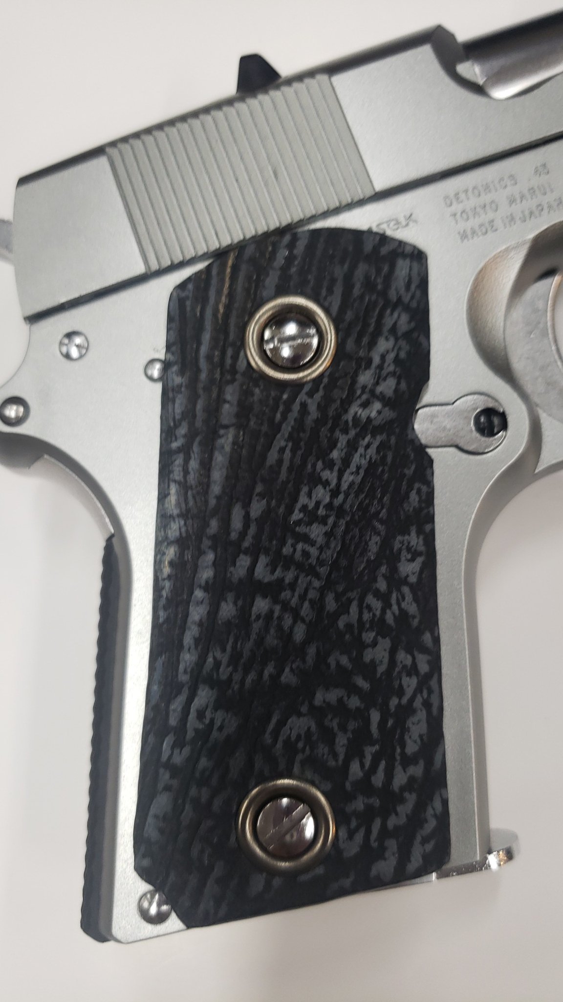 Rise Leather Works製　エレファントレザー ガバメント用グリップ Rise Leather Works製 エレファントレザー ガバメント用グリップ